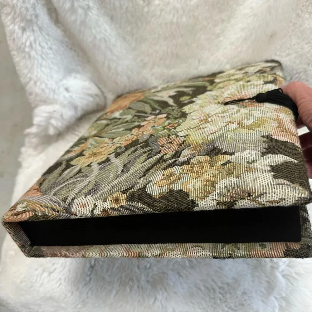Grandma Style Floral Tapestry Print Tasseled Accent Storage Box Multicolor